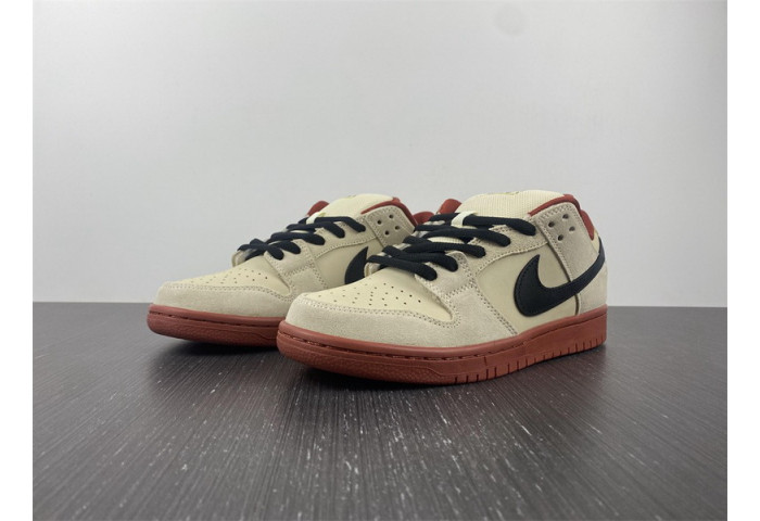 Nike SB Dunk Low Pro Hennessy - BQ6817-100