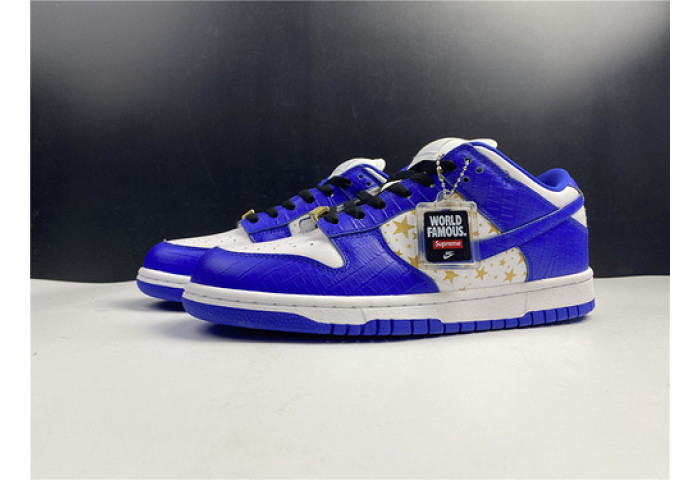 Supre* X Dunk Low OG SB QS ''Hyper Royal'' - DH3228 100