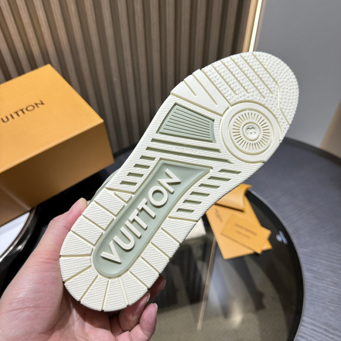 LOU1VTON SNEAKER