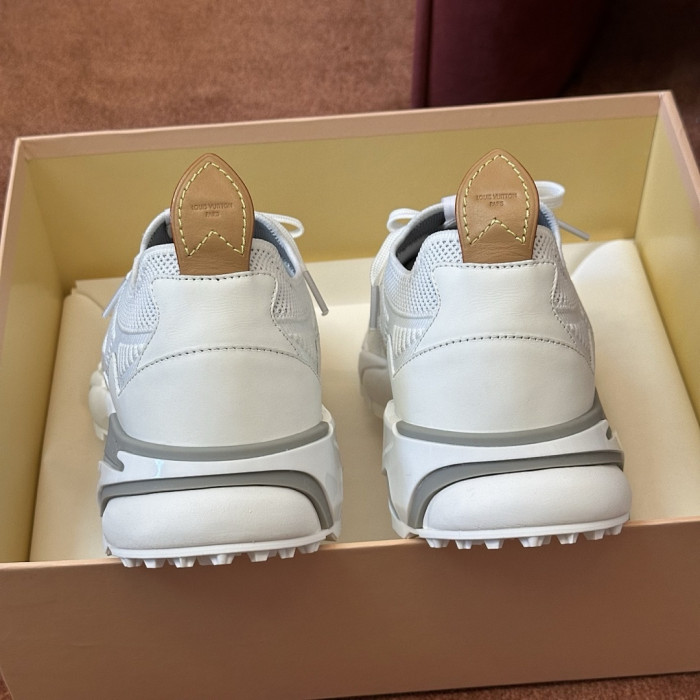 LOU1VTON SNEAKER