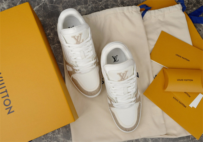 LOU1VTON SNEAKER