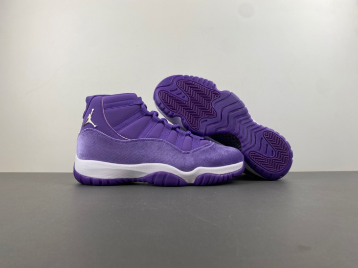 Air Jordan 11 CT8012-555