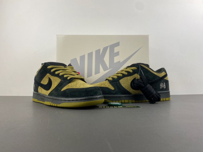 2025 Svp*me x nike dunk low sb camper green hq8487-300