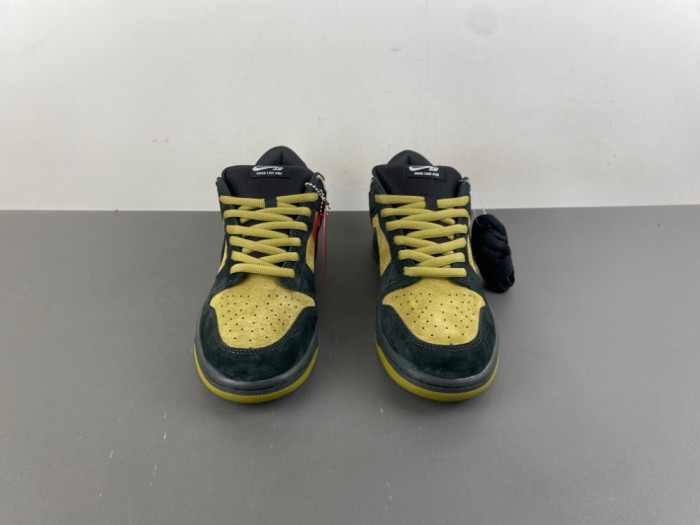 2025 Svp*me x nike dunk low sb camper green hq8487-300