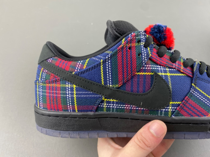 Nike SB Dunk Low Nardwuar II1493-600