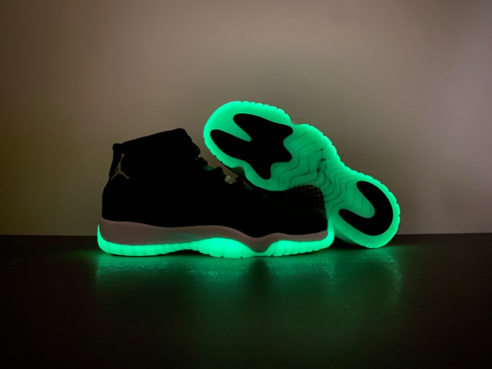 Air Jordan 11 Grand Finale AR0715-110