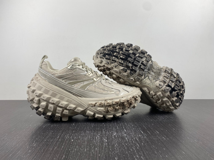 blc* defender sneaker