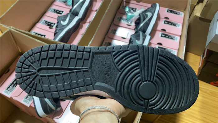 nike sb dunk low Di*m*nd s*pply co black Di*m*nd bv1310-001