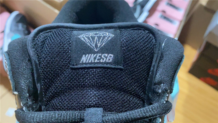 nike sb dunk low Di*m*nd s*pply co black Di*m*nd bv1310-001