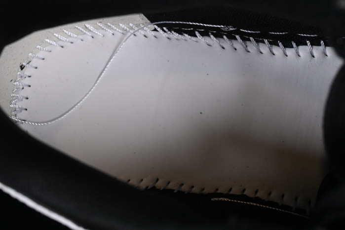 OFF-WHITE Out Of Office