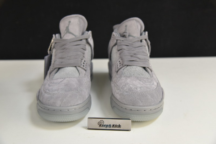 kaws x air jordan 4 retro 