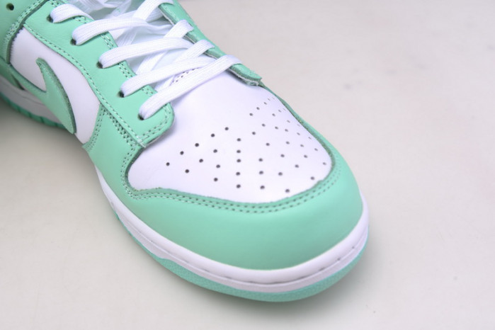 nike dunk low green glow dd1503-105