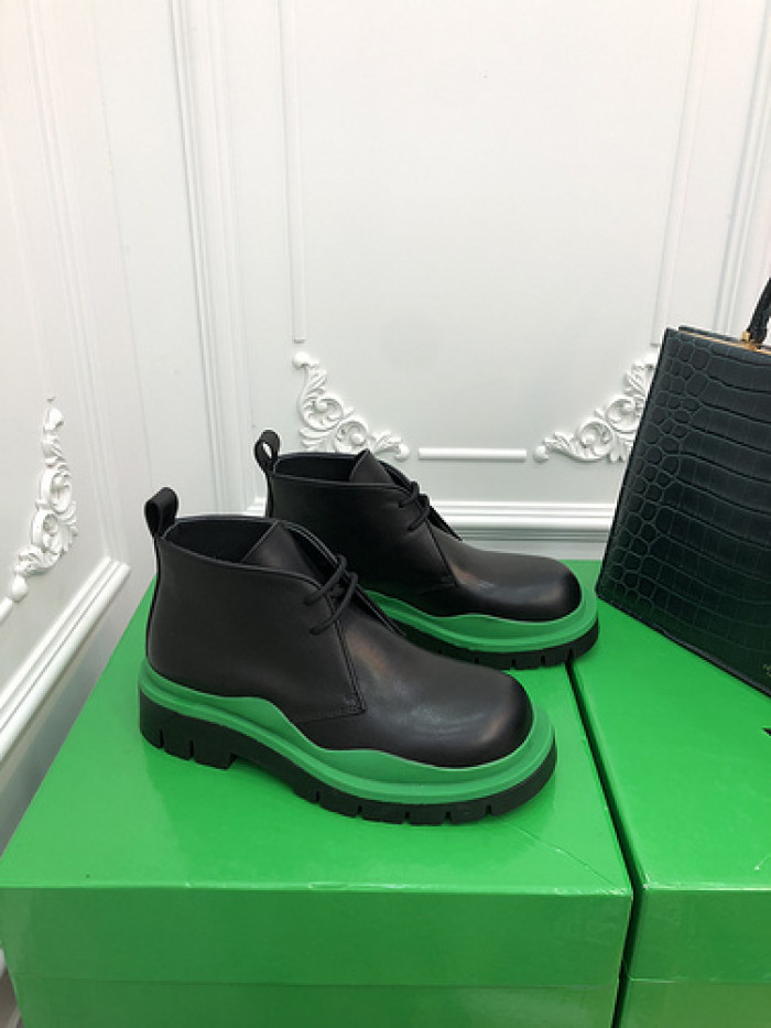 botteg*Ve*ne*ta tire leather ankle boots